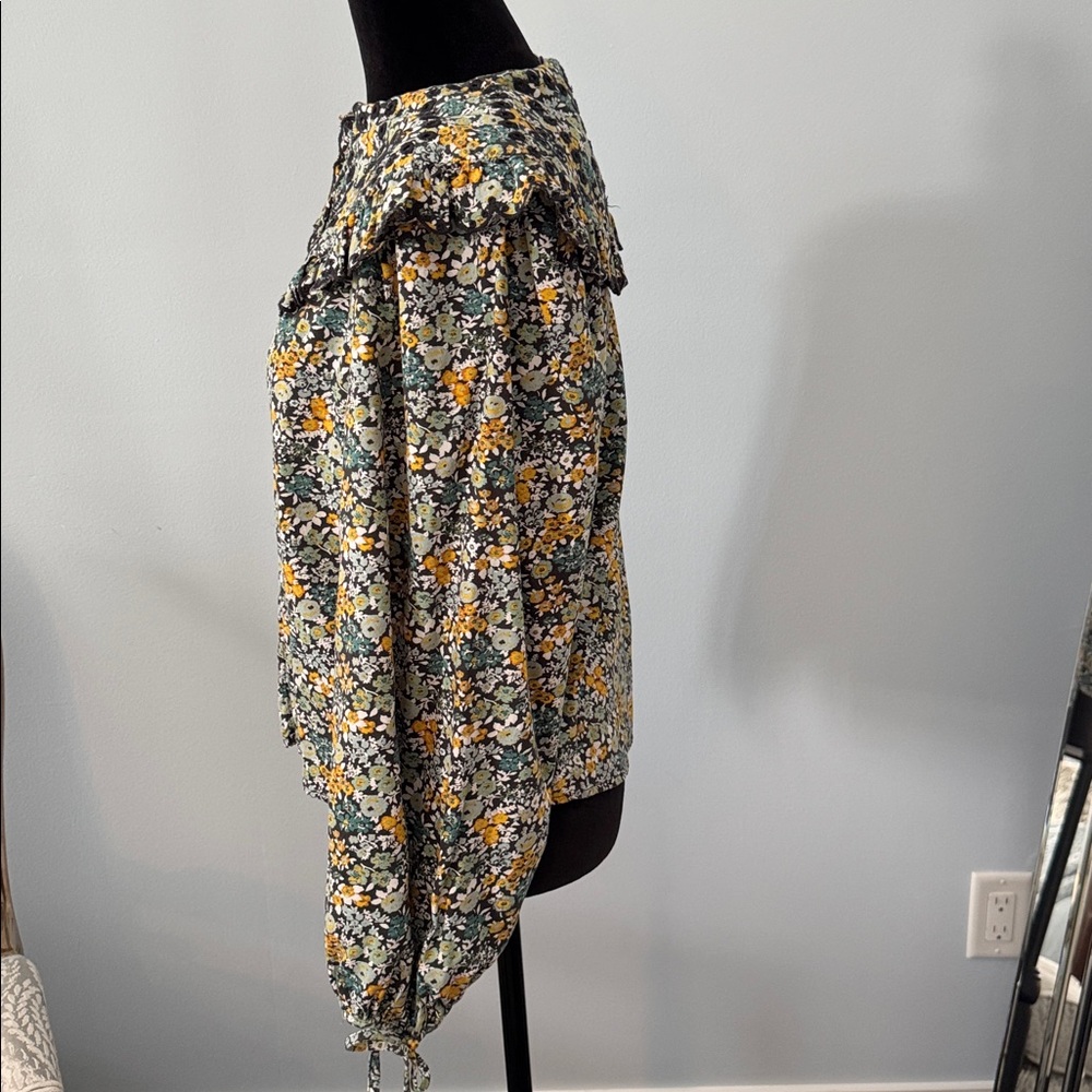 Universal Thread Floral Patterned Top - Picture 2 of 4
